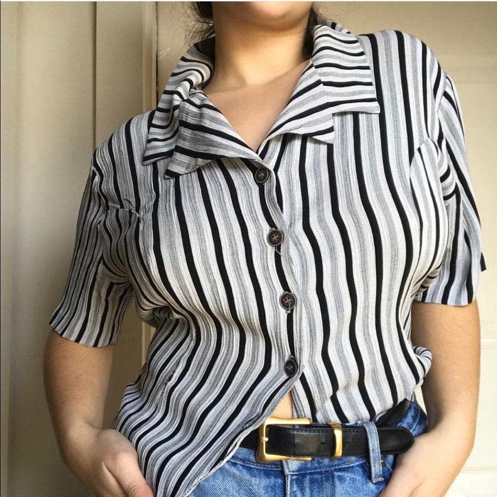 Collared  button down - Picture 2 of 3